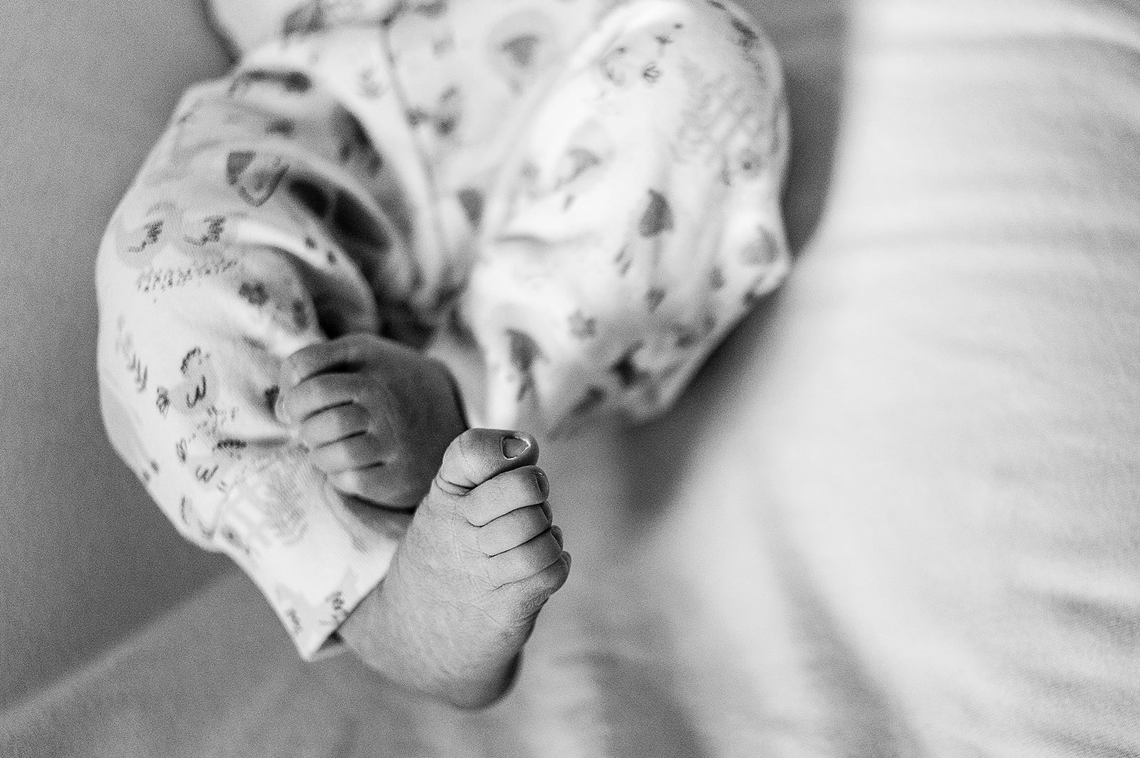 Baby Selah's Fresh 48 Session with Hampton Roads newborn photographer, Dreama Spence.