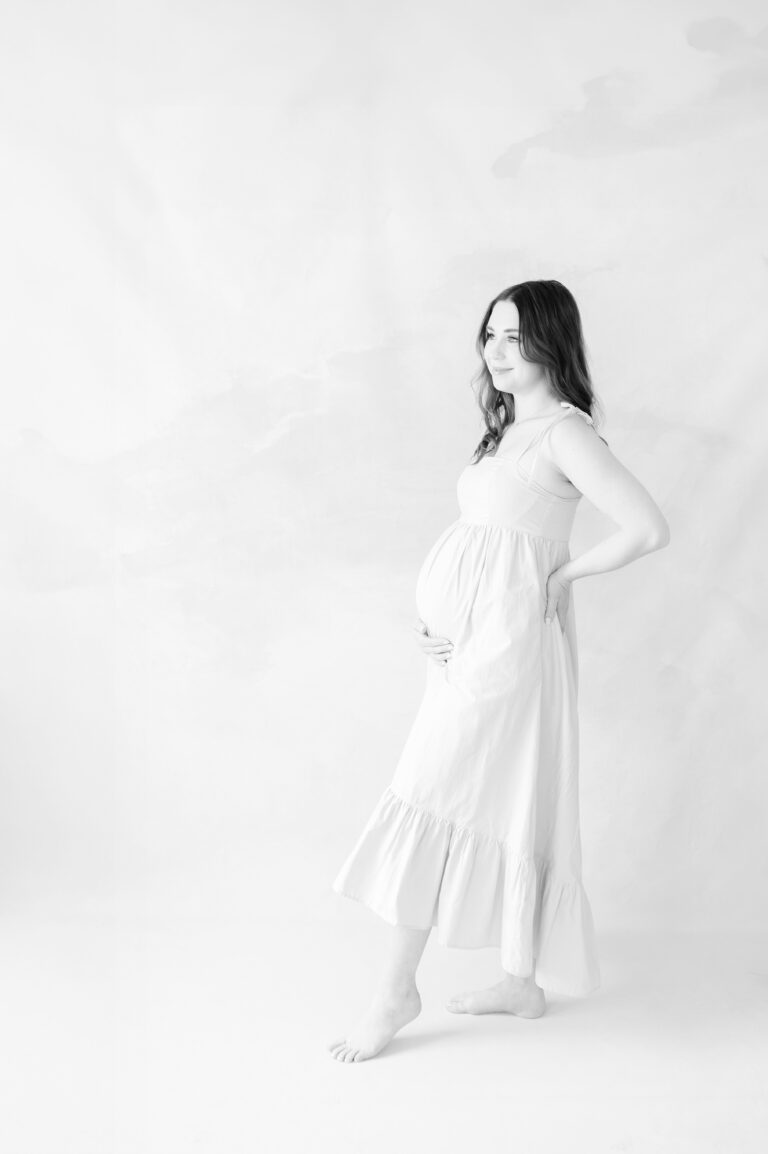 Maternity-session-by-williamsburg-photograpger-dreama-spence9