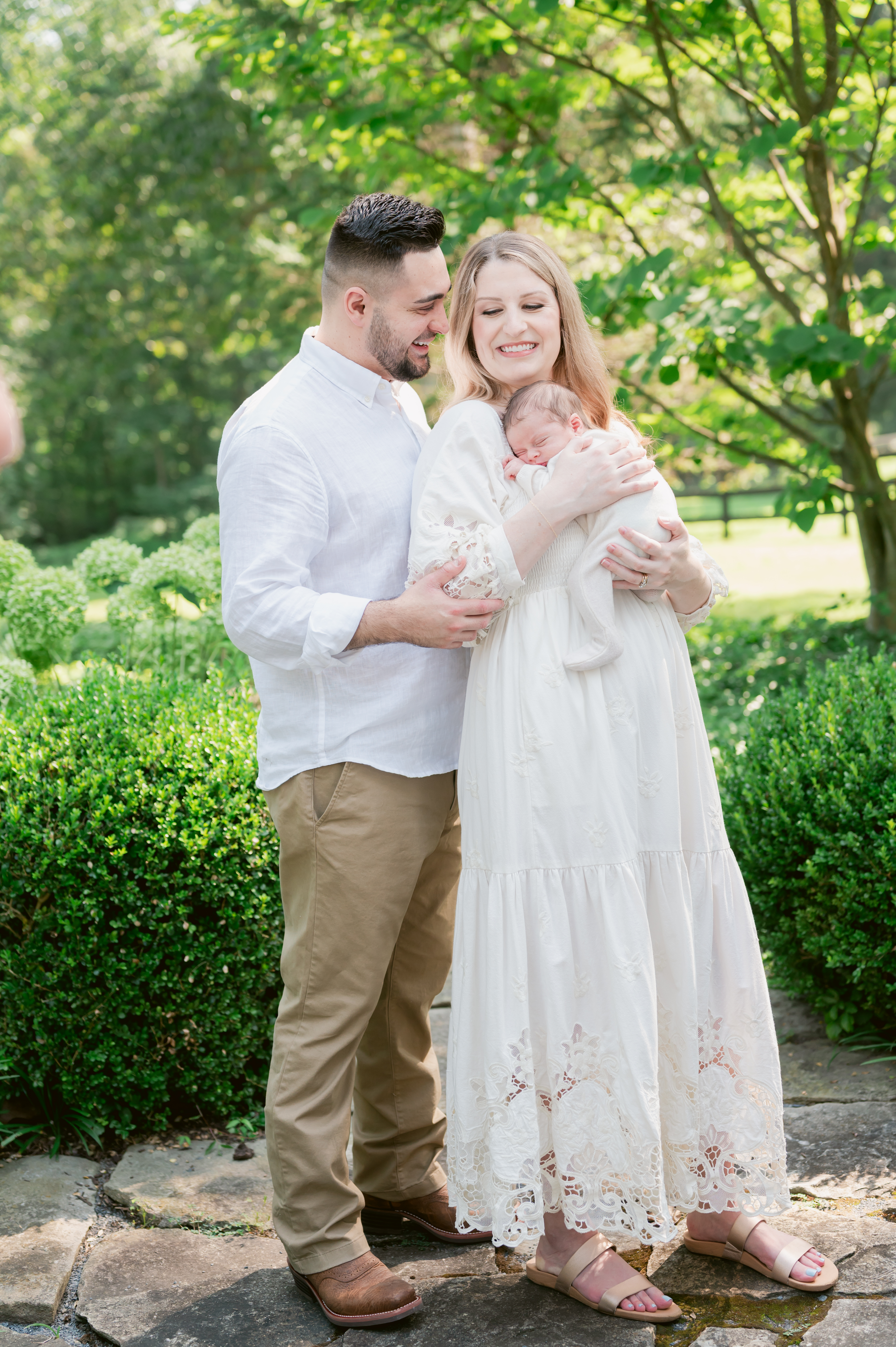 norfolk-newborn-photographer-outdoor-family-session
